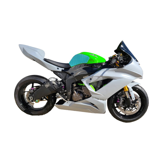 Kawasaki ZX636R SuperSport Bodywork fairing kit installed on bike